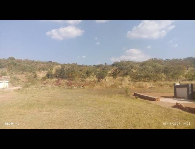 LAND FOR SALE IN MABOPANE UNIT M